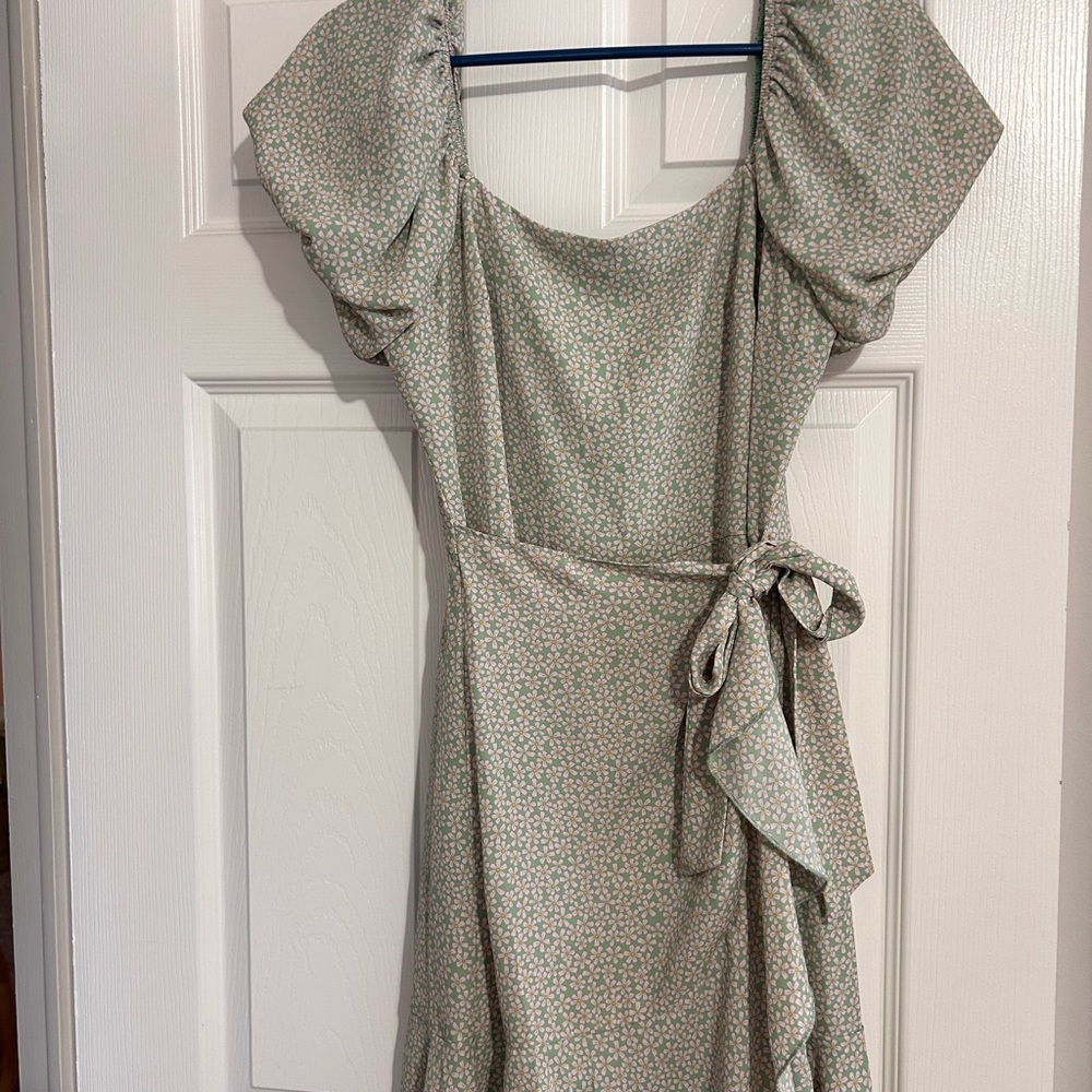 Green Ruffled Tie Front Mini Dress - Picture 2 of 6